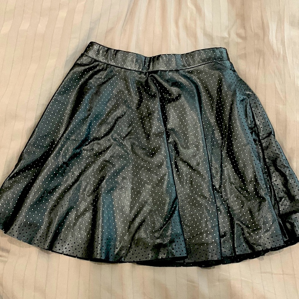 Faux leather mini skirt Size medium